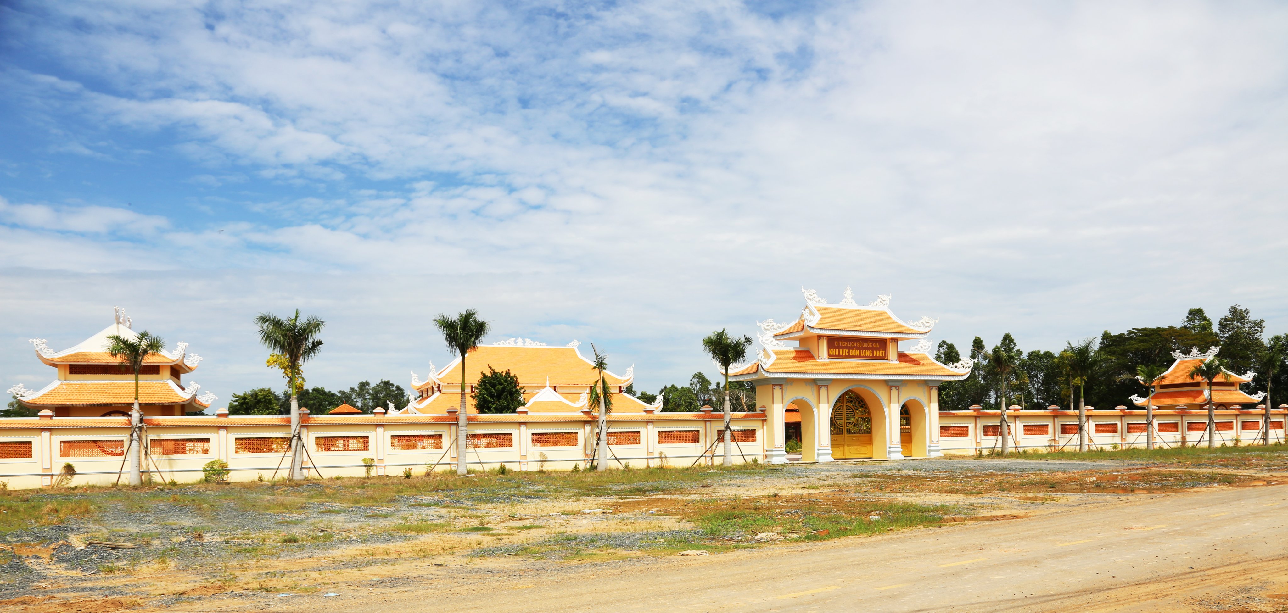 Di tích lịch sử Khu vực Đồn Long Khốt